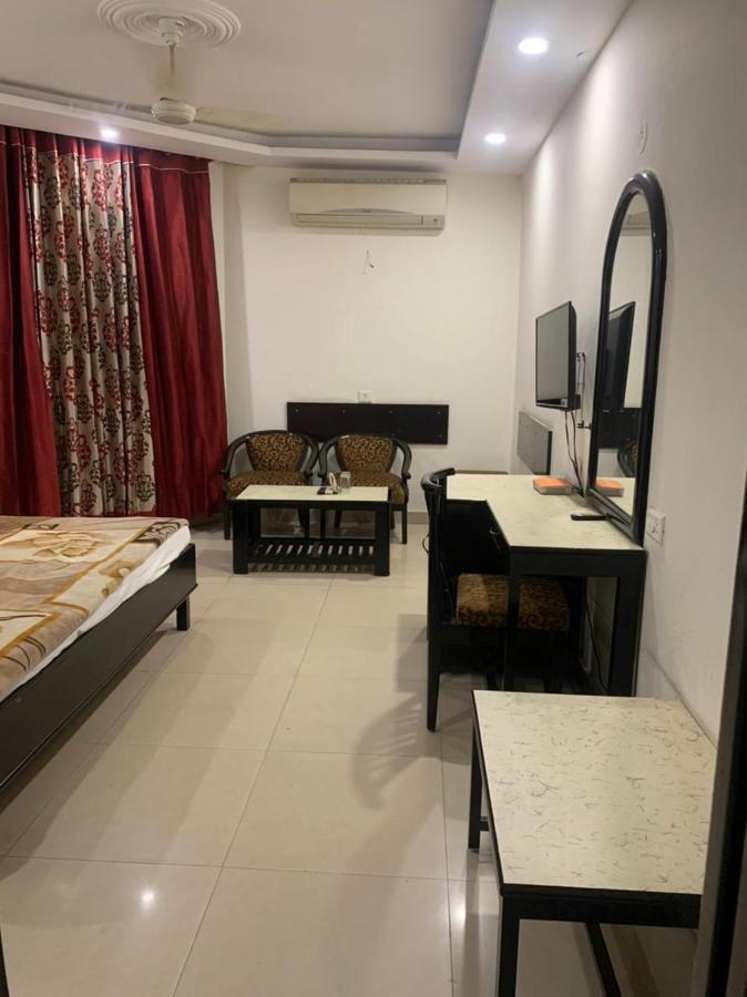 Hotel Raman'S Jagādhri المظهر الخارجي الصورة