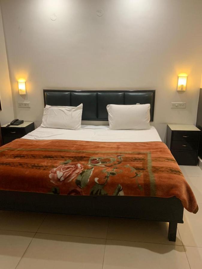 Hotel Raman'S Jagādhri المظهر الخارجي الصورة