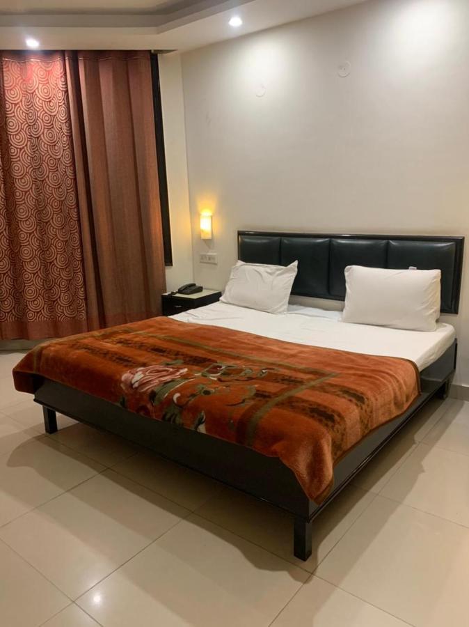 Hotel Raman'S Jagādhri المظهر الخارجي الصورة