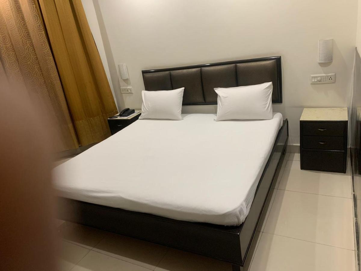 Hotel Raman'S Jagādhri المظهر الخارجي الصورة