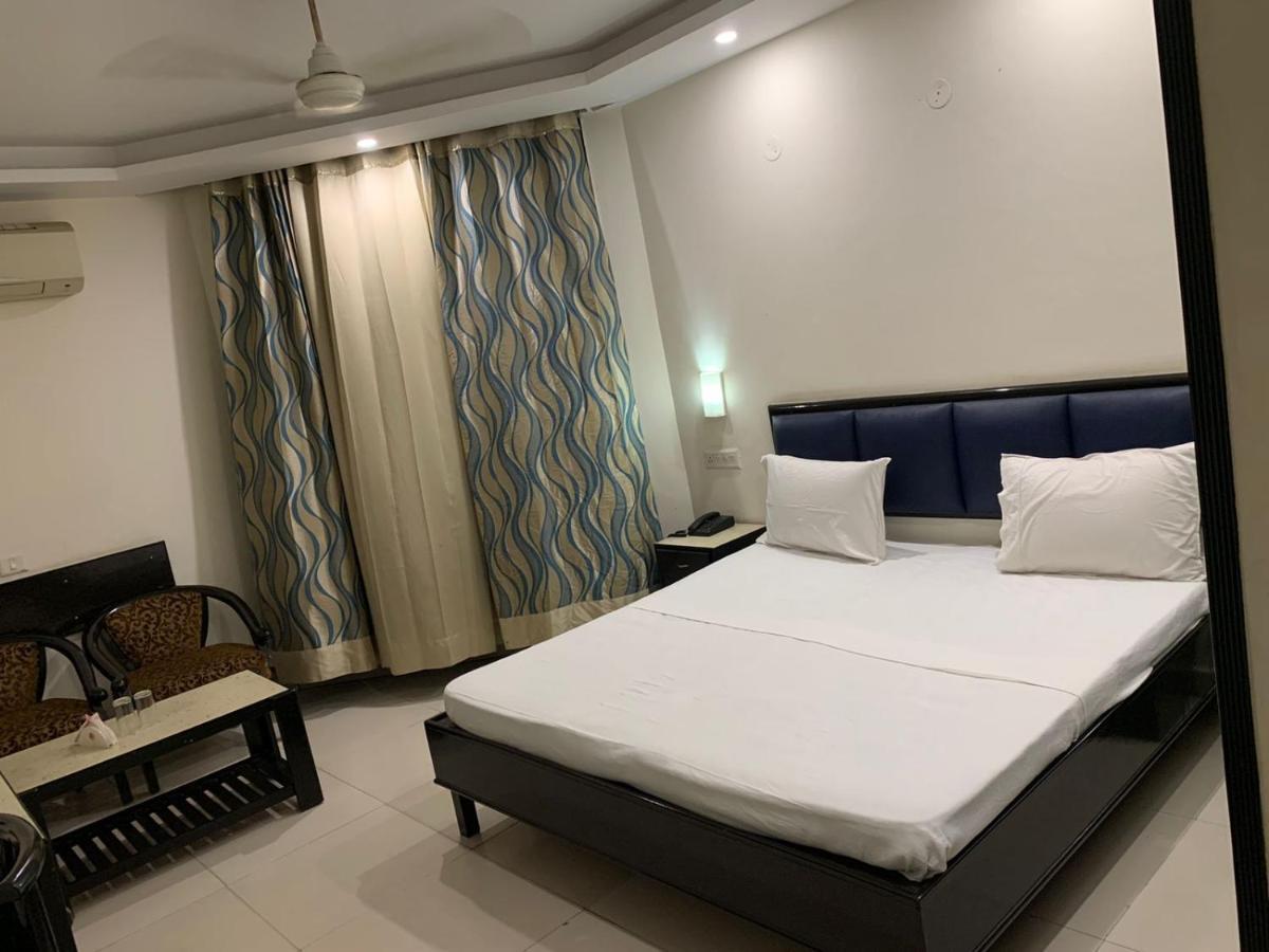 Hotel Raman'S Jagādhri المظهر الخارجي الصورة