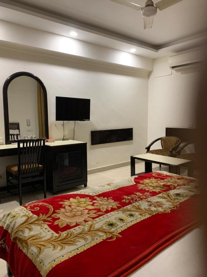 Hotel Raman'S Jagādhri المظهر الخارجي الصورة