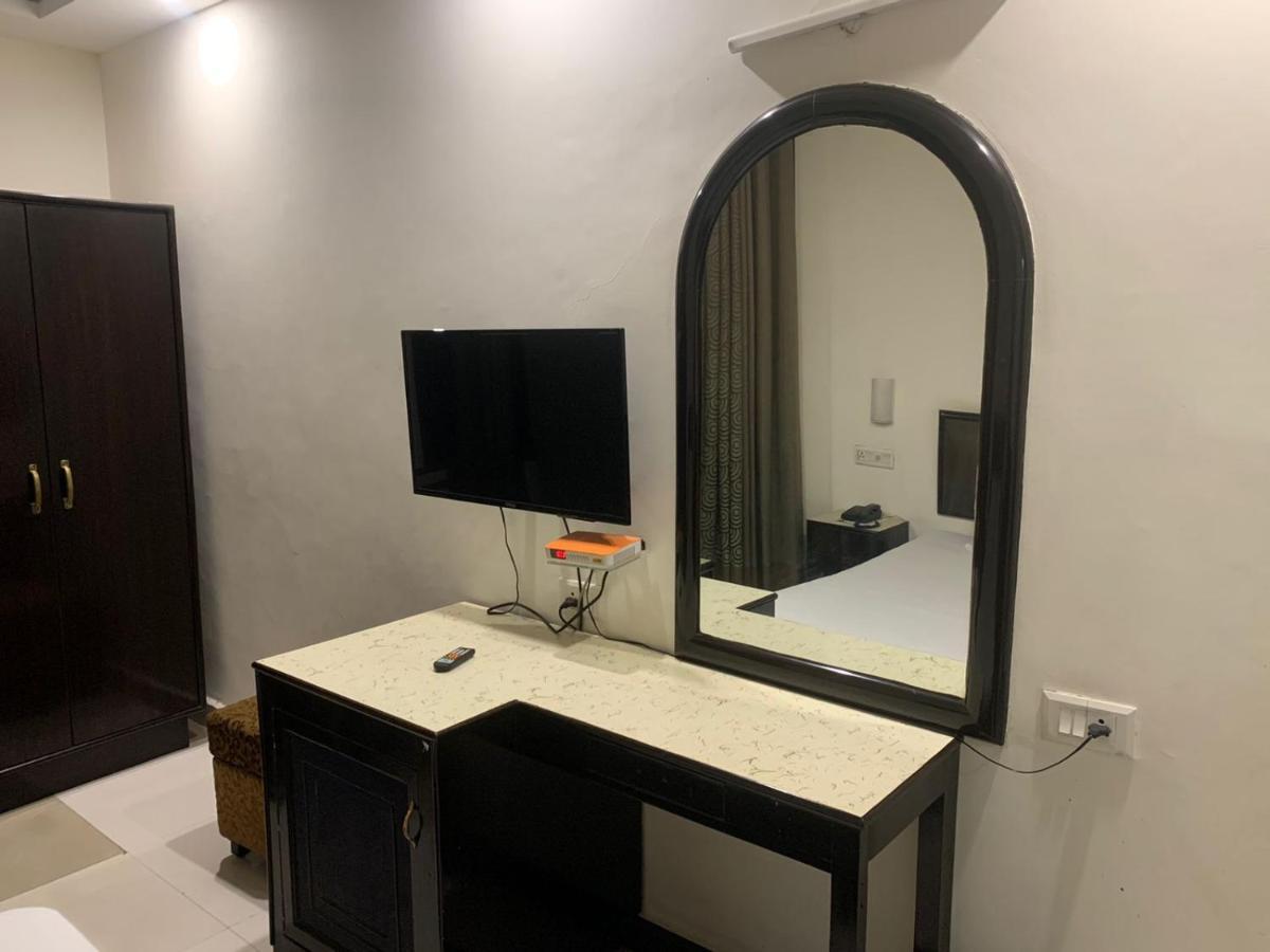 Hotel Raman'S Jagādhri المظهر الخارجي الصورة