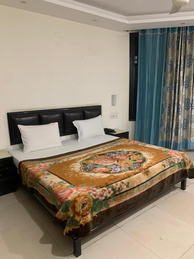 Hotel Raman'S Jagādhri المظهر الخارجي الصورة